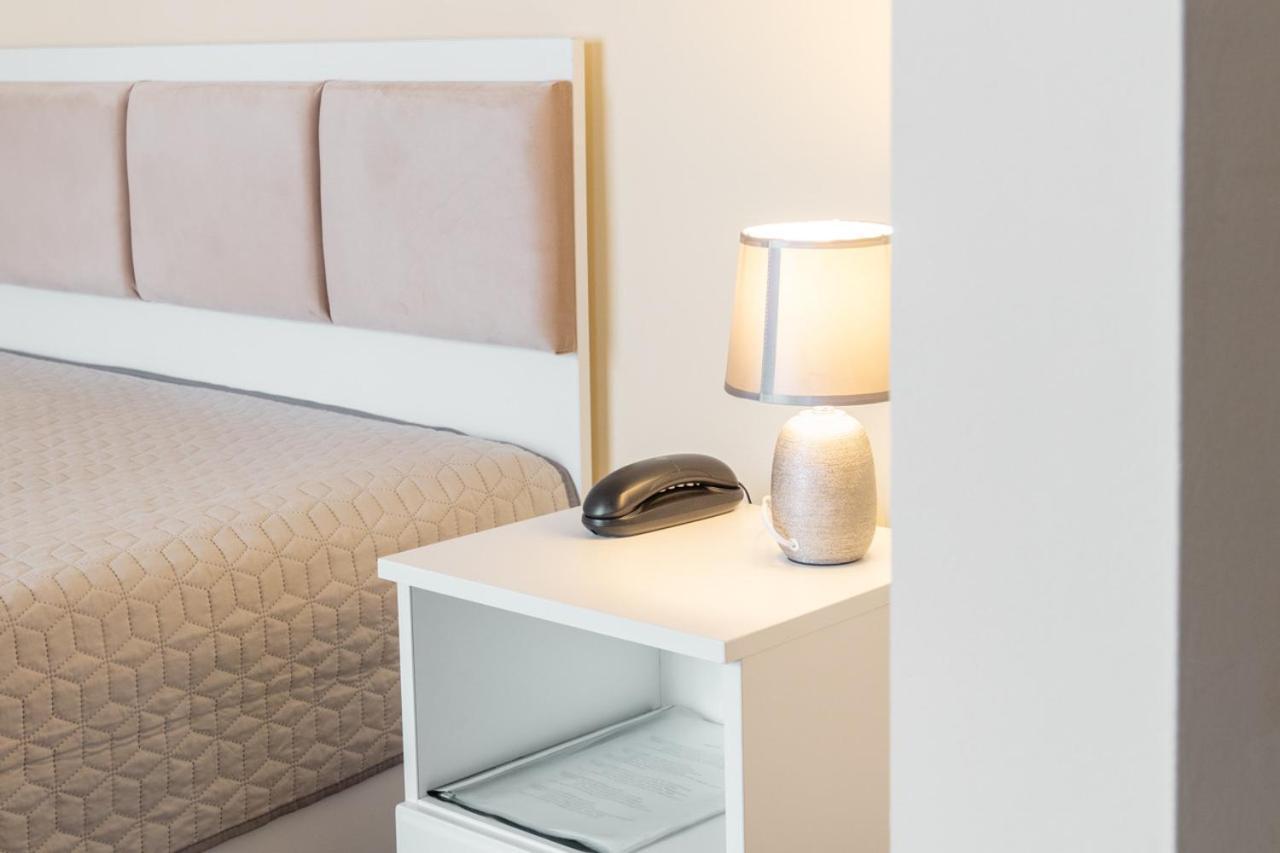 Hotel Class Oradea Eksteriør billede