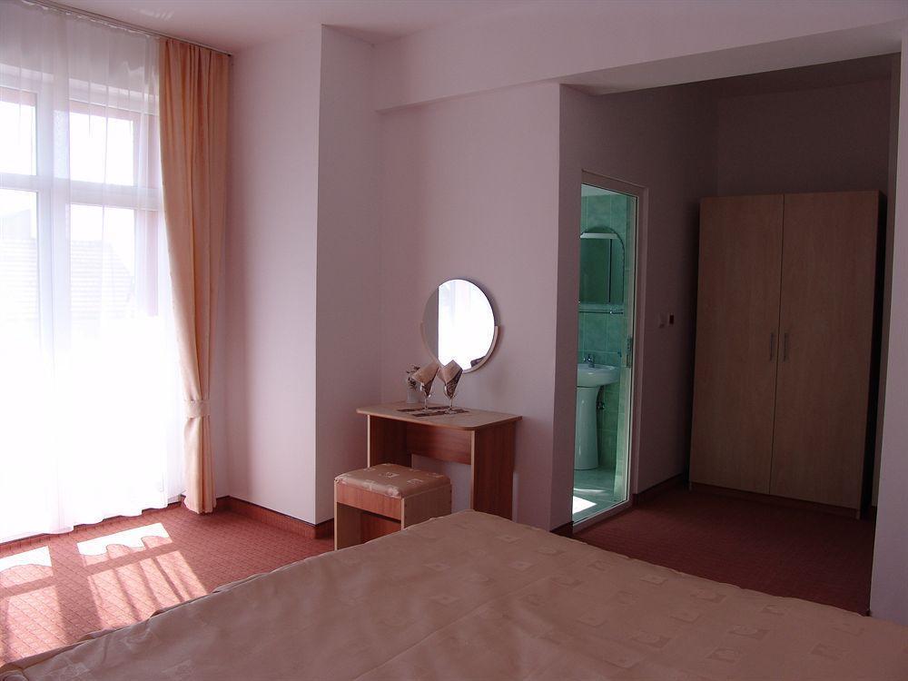 Hotel Class Oradea Eksteriør billede