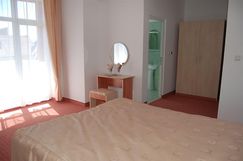 Hotel Class Oradea Eksteriør billede