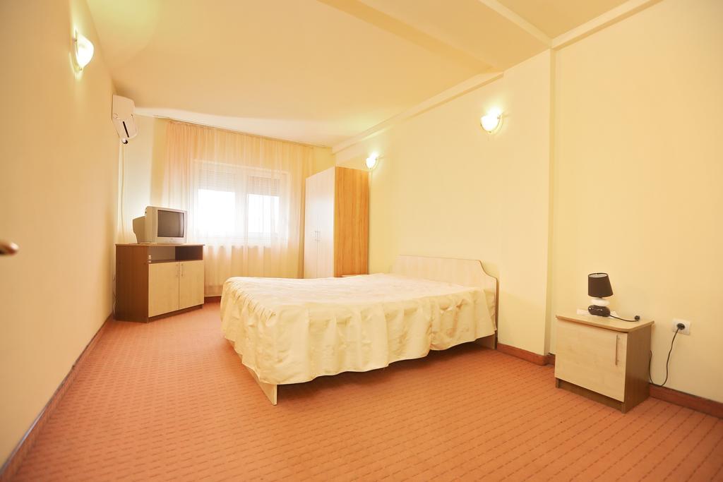 Hotel Class Oradea Eksteriør billede